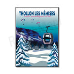 Affiche vintage représentant les paysages enneigés de Thollon les Mémises, station de montagne et de ski, avec des parapentes et un téléphérique survolant la scène.