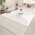 Tapis antidérapant vert dans une chambre à coucher épurée