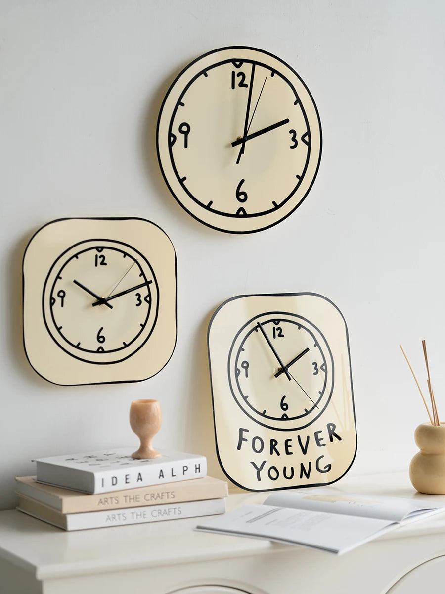 Horloge murale silencieuse acrylique vue de face