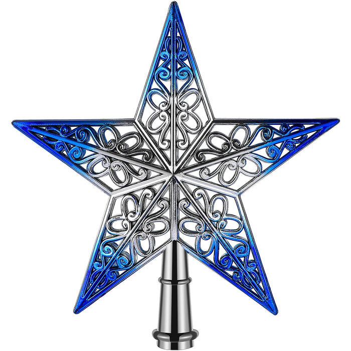 Étoile de Noël bleue posée sur un sapin décoré
