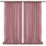Rideaux légers et élégants de couleur rose pâle pour créer une ambiance douce et apaisante.