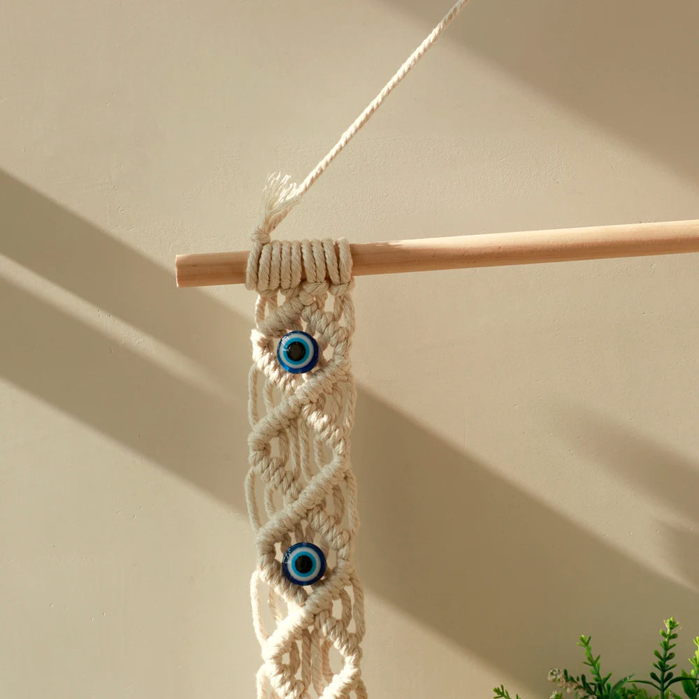 Étagère boho avec pots de fleurs, idéale pour salon ou chambre