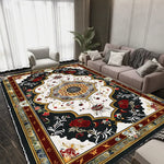 Un tapis coloré et ornemental au motif floral décorant élégamment un salon aux tons neutres.
