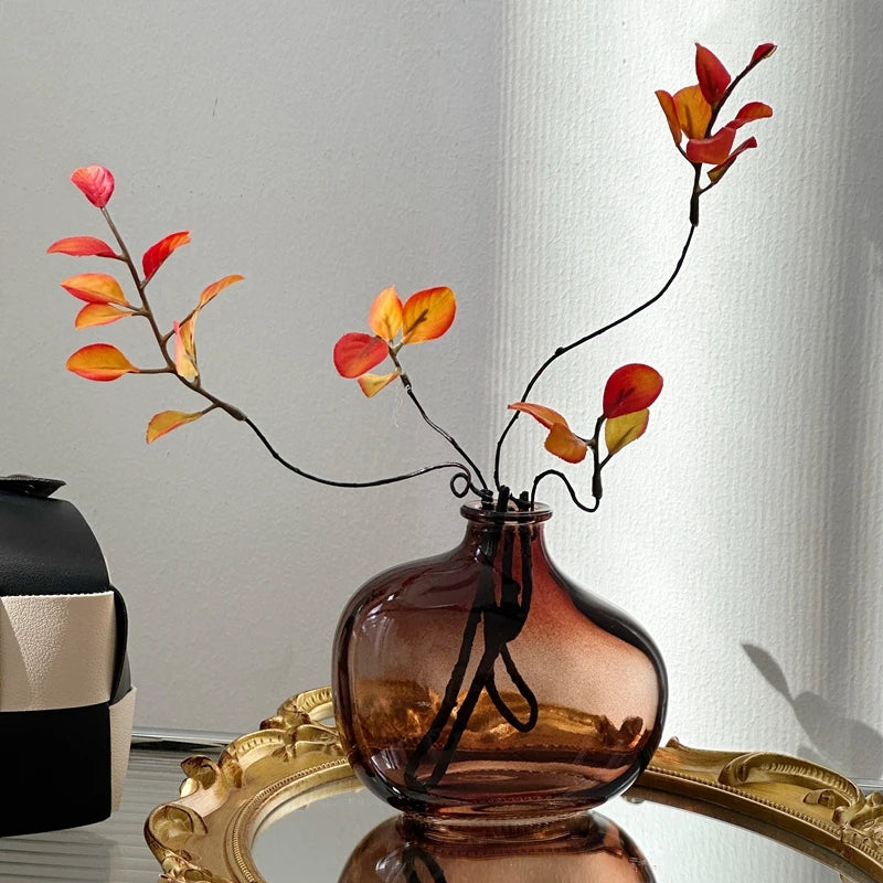 Vase champignon en verre soufflé gris avec fleurs séchées