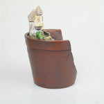 Cache-pot rouge avec design féerique pour petites fleurs