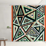 Rideau de douche au design graphique avec motif de triangles : ce rideau de salle de bain présente un motif répété de triangles aux couleurs vives sur un fond blanc. Il ajoute une touche artistique et moderne à n'importe quelle salle de bain. Il est parfait pour ceux qui apprécient le design contemporain dans leur maison.