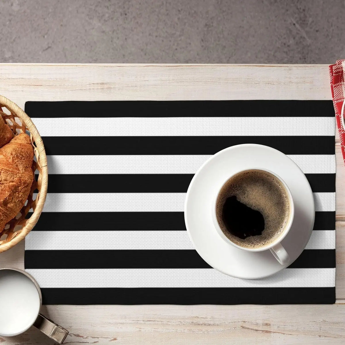 Set de table rayures noires et blanches en lin