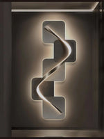 Détail de l'abat-jour en bois du luminaire LED
