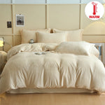 Housse de couette flanelle violette sur lit