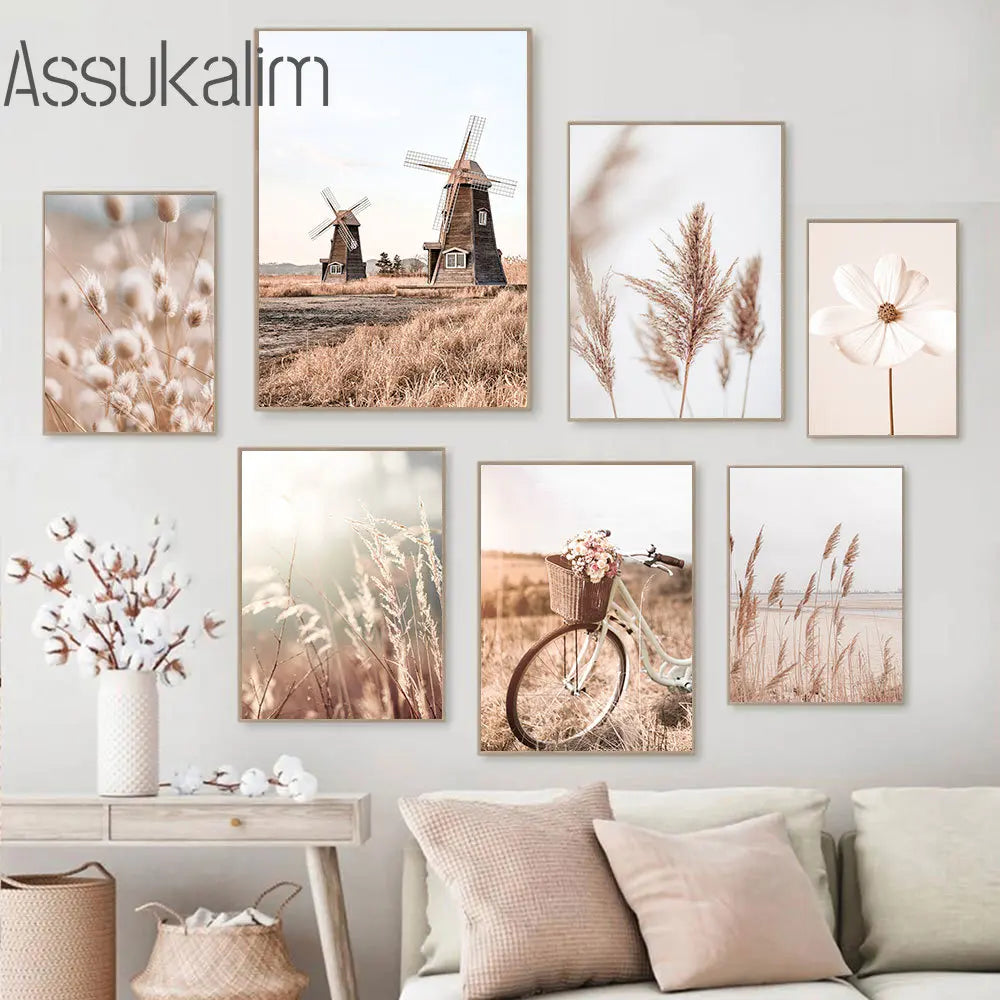 Décoration murale beige moderne avec vélo et orchidée