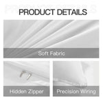 Housse de couette blanche sur un lit king size