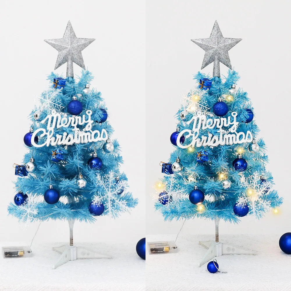 Mini sapin de Noël bleu lumineux vue rapprochée