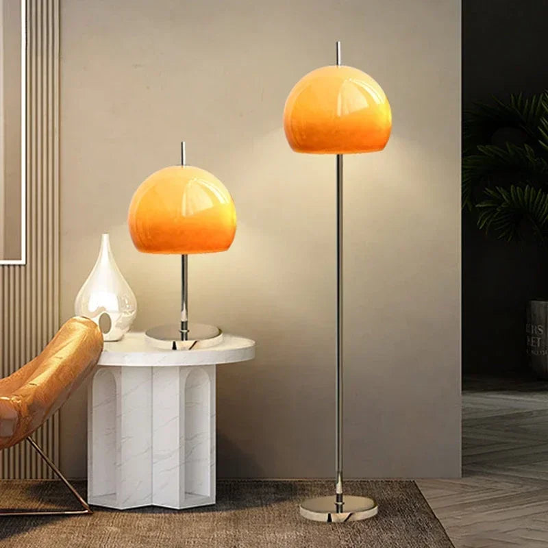 Lampe orange design Bauhaus avec abat-jour en verre