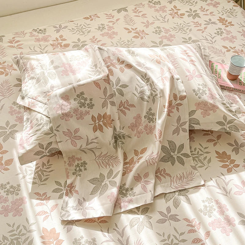 Housse de couette bleue avec motif floral délicat