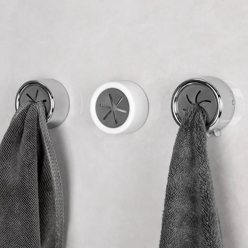 Porte-serviettes utilisé dans une cuisine avec torchons