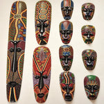 Masque mural africain pointillés bleu ciel