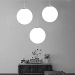 Suspension boule LED allumée ambiance chaleureuse