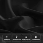 Zoom sur le tissu noir du rideau avec icônes illustrant l'occultation totale, isolation thermique, protection de la vie privée et réduction du bruit.