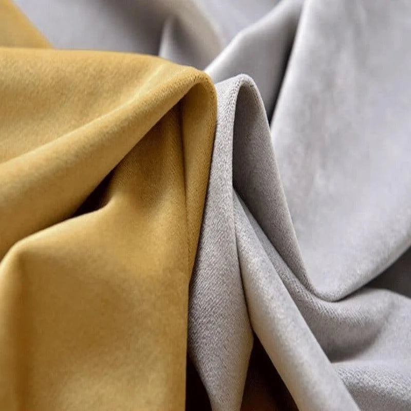Drapés élégants en nuances de jaune et gris, idéal pour la décoration intérieure moderne. Harmonisez votre espace avec ces couleurs raffinées et apportez une touche contemporaine à votre maison. Transformez votre intérieur avec style.