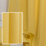 Voilage opaque jaune pour salon, idéal pour filtrer la lumière du jour tout en ajoutant une touche de couleur vive à votre intérieur. Parfait pour créer une ambiance chaleureuse et accueillante dans n'importe quelle pièce de la maison. Facile à suspendre, ce rideau stylé est un excellent choix pour compléter votre décoration.