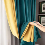 Rideaux bicolores élégants pour salon moderne, combinaison de couleurs bleu et jaune pour un intérieur raffiné, décoration de fenêtre chic avec rideaux longueurs ajustables, idée déco maison contemporaine, touche de couleur vibrante et sophistiquée.