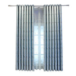 Rideau bleu élégant idéal pour une décoration intérieure sophistiquée. Apporte une touche moderne à n'importe quelle pièce. Parfait pour réduire la lumière extérieure tout en ajoutant du style. Convient pour le salon ou la chambre à coucher. Facile à installer avec sa tringle pratique, ce rideau est un choix idéal pour ceux qui cherchent à améliorer leur espace de vie.