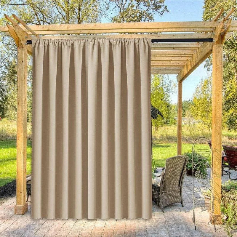 Rideau beige pour pergola extérieur, offrant intimité et protection solaire. Idéal pour créer un espace ombragé et confortable dans le jardin ou sur la terrasse. Facile à installer pour embellir votre espace extérieur.