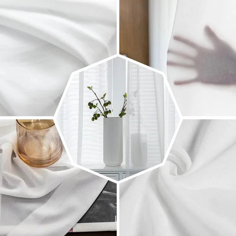 Rideau blanc élégant et contemporain, parfait pour apporter une touche de raffinement à votre décoration intérieure. Idéal pour filtrer la lumière tout en préservant l'intimité de votre espace, il s'intègre harmonieusement dans n'importe quelle pièce. Profitez d'une ambiance lumineuse et chaleureuse grâce à ce rideau moderne, conçu pour sublimer votre intérieur avec style.