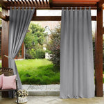 Rideaux gris pour extérieur, idéals pour créer un espace intime dans votre jardin ou terrasse. Design élégant avec œillets pratiques pour une installation facile. Complément parfait pour vos moments de détente en plein air.