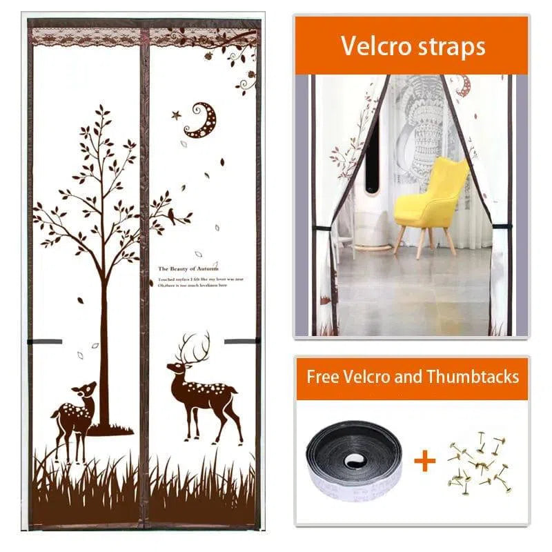 Porte-moustiquaire magnétique facile à installer avec des motifs de cerfs et d'arbres. Parfait pour laisser entrer l'air frais tout en gardant les insectes à l'extérieur. Idéal pour les portes de salon et de chambres. Livré avec attaches et punaises incluses. Design élégant et pratique pour une maison moderne.