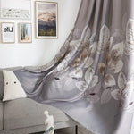 Rideaux élégants à motif de feuilles, parfaits pour embellir votre salon avec une touche naturelle et apaisante. Ces rideaux offrent une décoration esthétique et moderne, idéale pour filtrer la lumière et créer une ambiance chaleureuse. Transformez votre espace de vie grâce à ce design raffiné et captivant.
