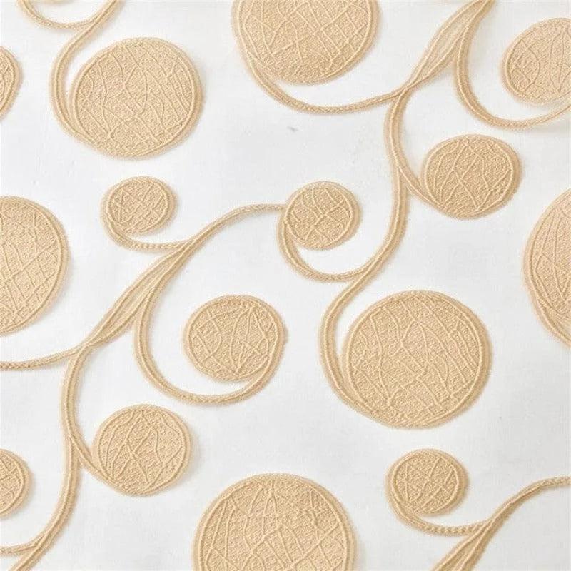 Motif décoratif beige avec des cercles et des courbes élégantes sur fond clair. Design moderne et épuré idéal pour textiles de décoration intérieure ou vêtements tendance. Parfait pour ajouter une touche sophistiquée à tout espace ou tenue.