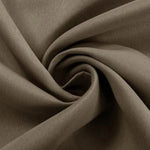 Rideau élégant en coloris taupe, idéal pour ajouter une touche de sophistication à n'importe quelle pièce. Sa teinte neutre s'harmonise facilement avec divers styles de décoration intérieure.